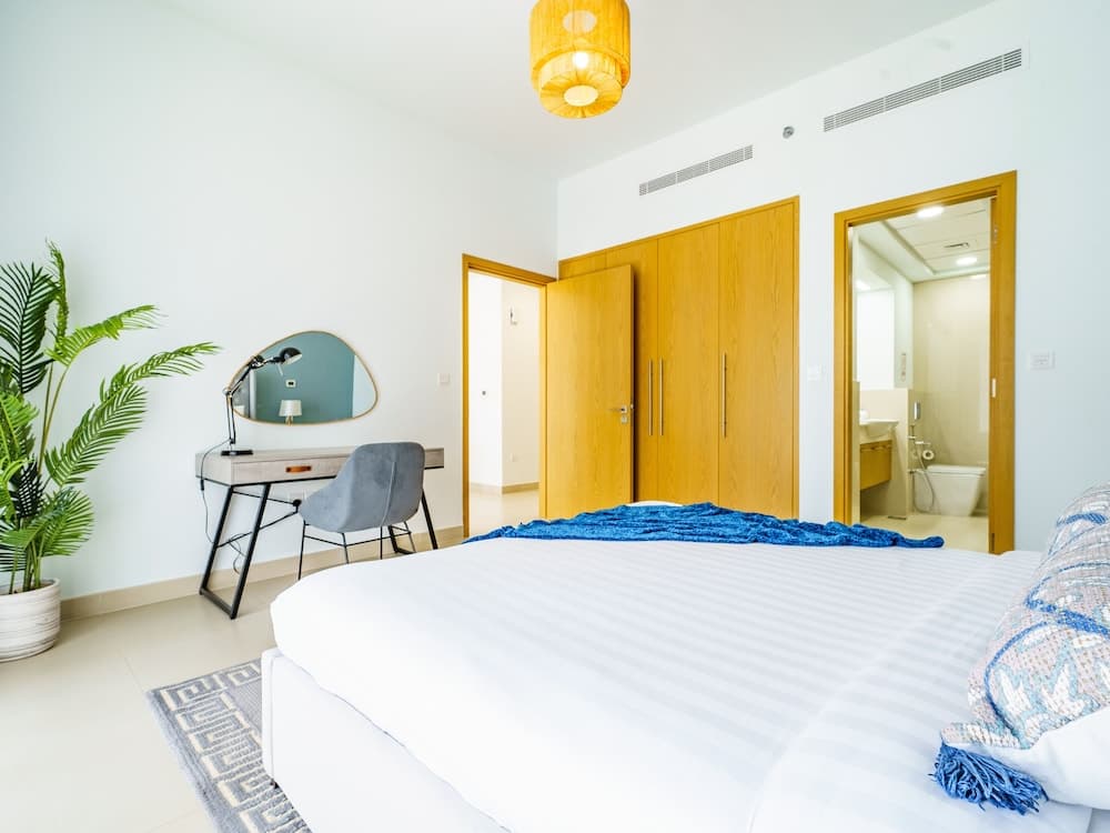 Downtown Charming Condo Close to Dubai Mall