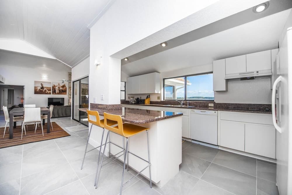 Swiss 06 - Lake Sumner