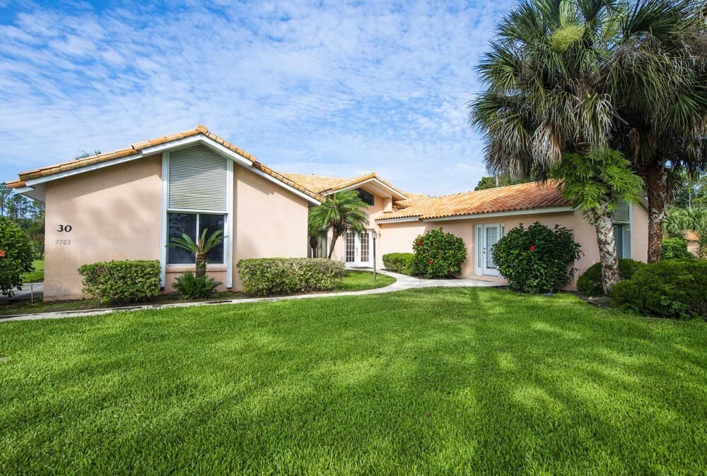 Swiss 30 - Golf Course