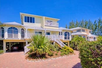 Sunset Dream 3 Bedroom Townhouse by Redawning