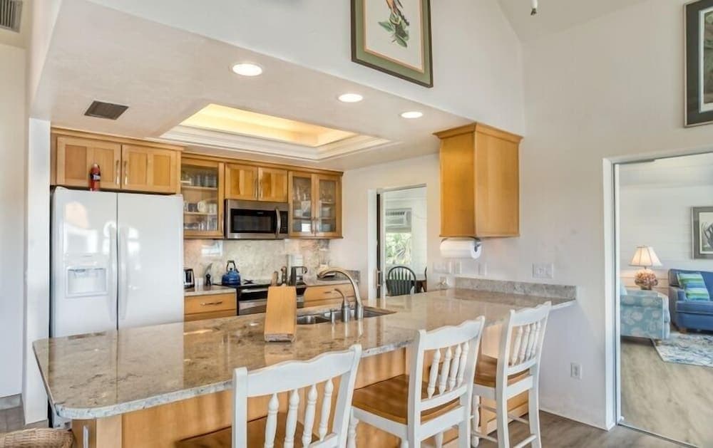 Little Current 3 Bedroom Home by RedAwning