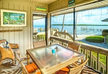 Ventura Captiva 5b 3 Bedroom Condo by Redawning