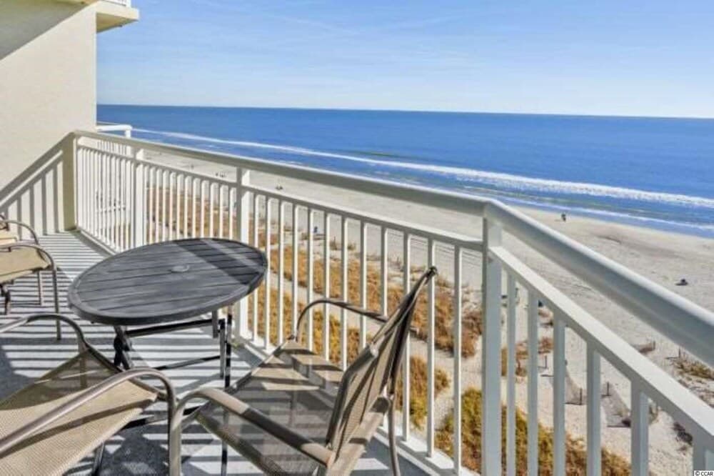 Breathtaking 2BR w Oceanview