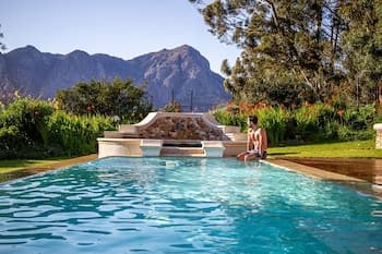 Banhoek Corner Guesthouse