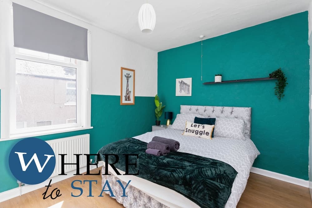 Entire Modern House City Center