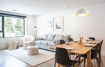 Q’s Hideaway by Revelstoke Vacations