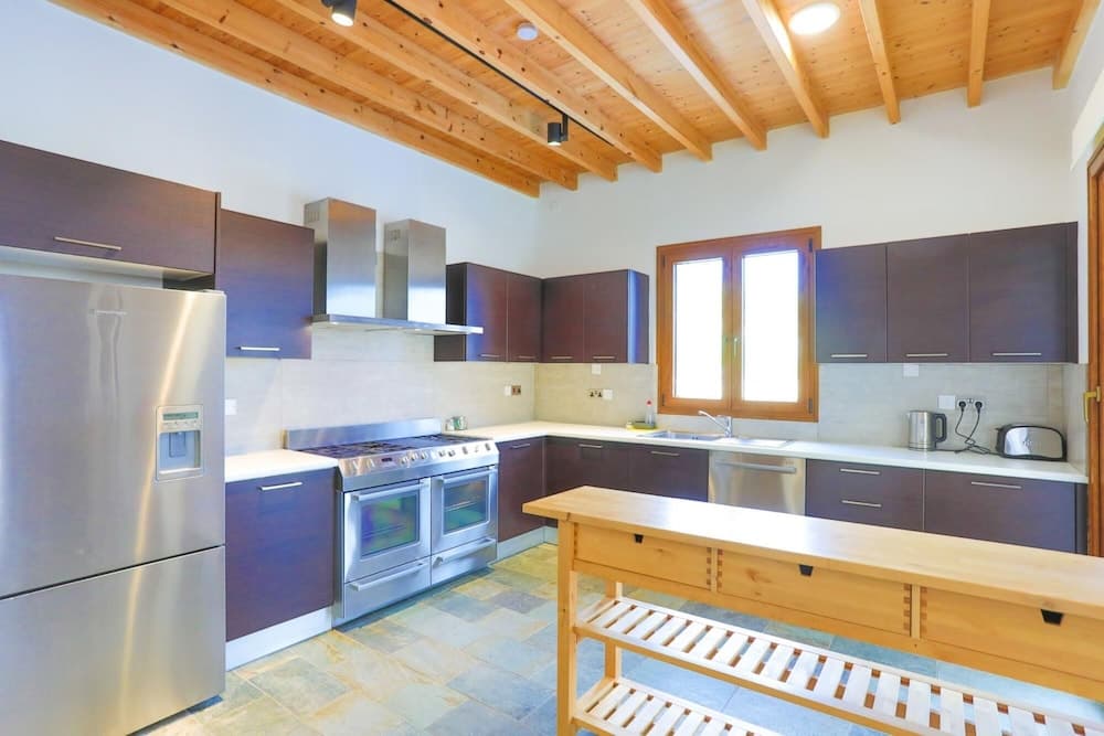 Villa Wild Flower in Goudi