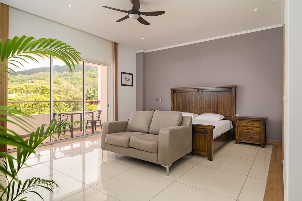 Royale Suites by Arc Royale Luxury Apts