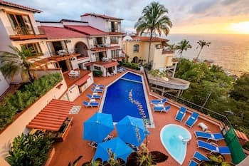 Conchas Chinas Condo - Stunning Ocean & Mountain Views, Close To The Beach & Romantic Zone