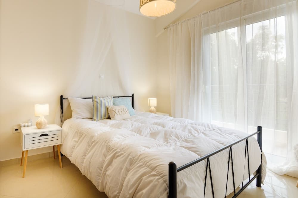 Marathon Luxury Suites - Schinias Beach