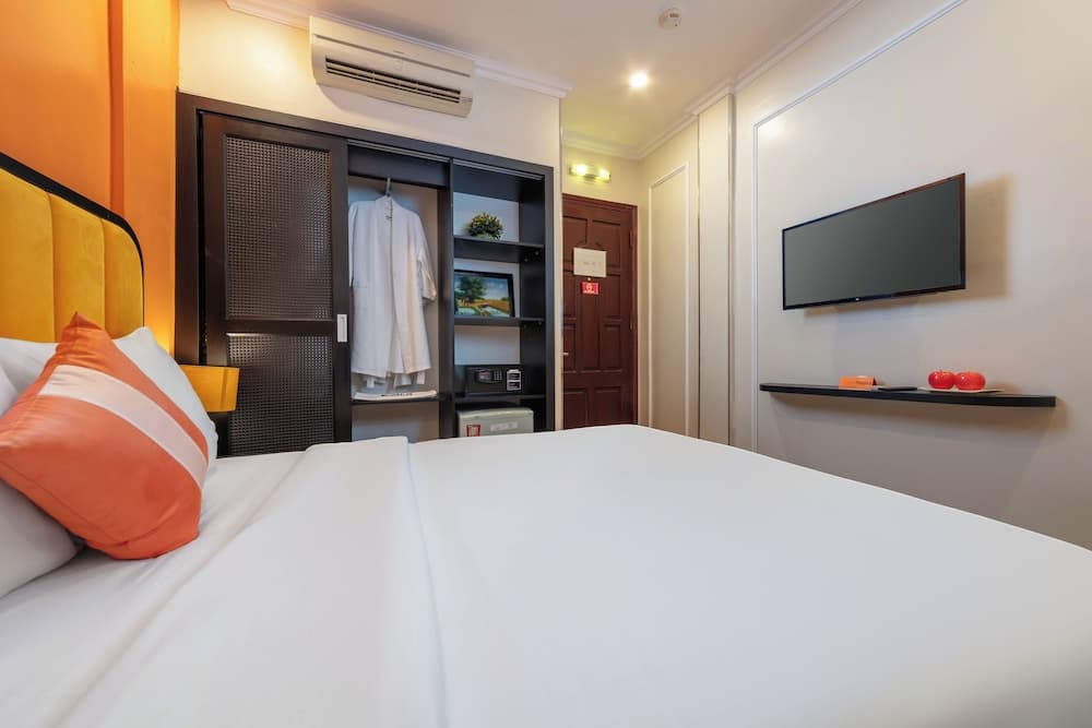 Omina Hanoi Hotel and Restaurant