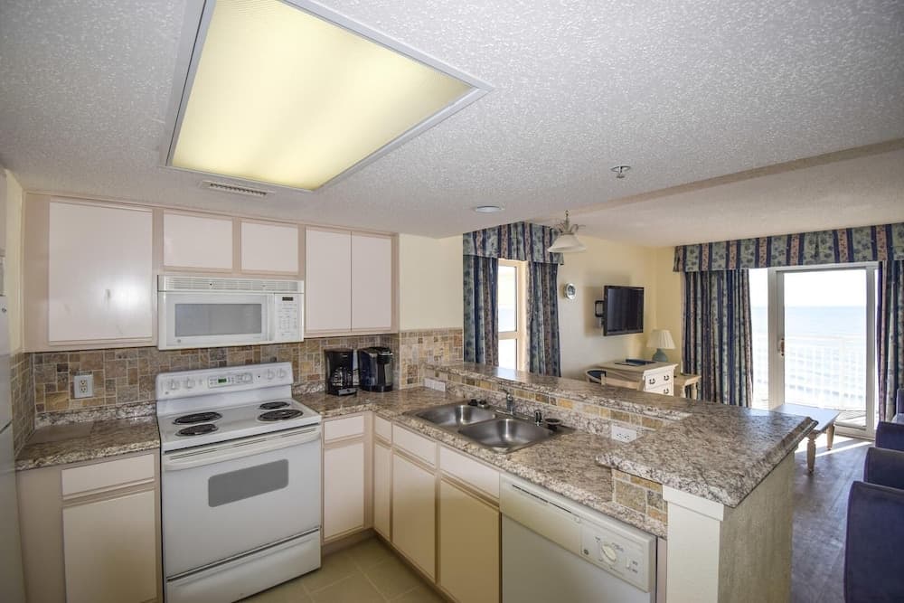 Baywatch Iii 1132 2 Bedroom Condo