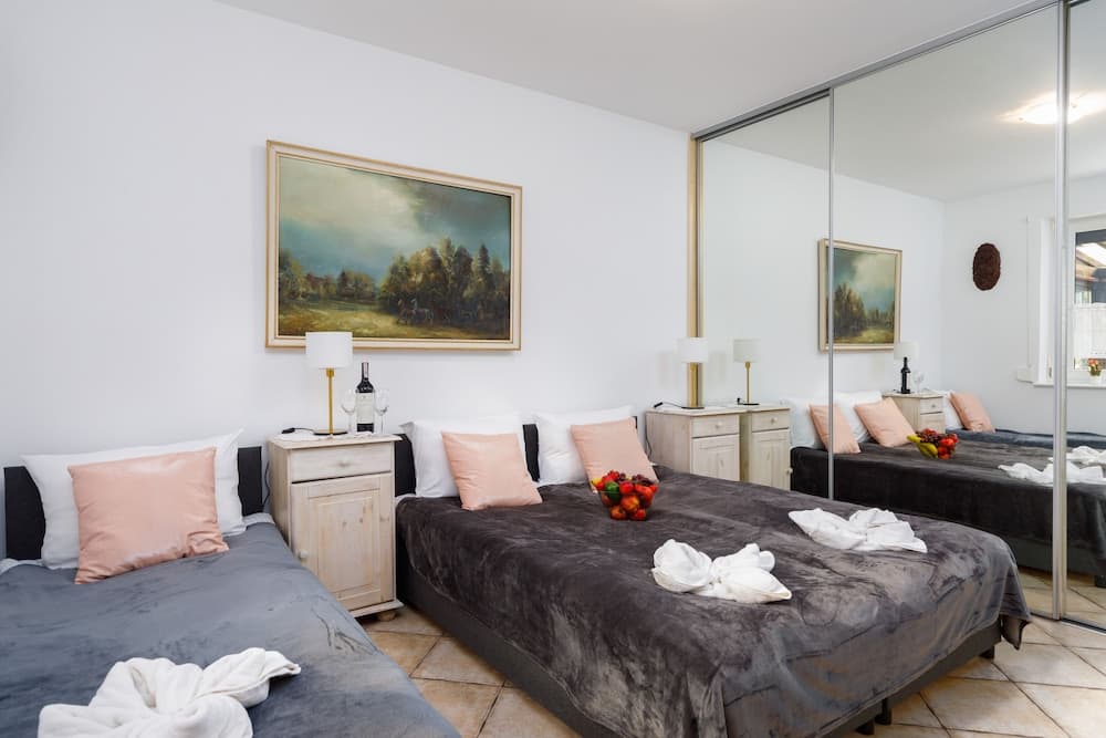 Torunska Apartment Pobierowo by Renters