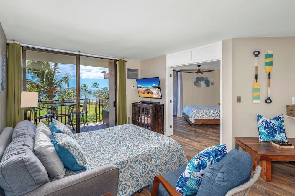 Refined Oceanfront Vistas