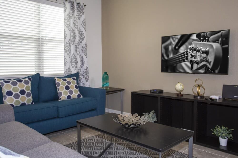 Stunning 4 Bd Close to Disney 5146 Compass Bay