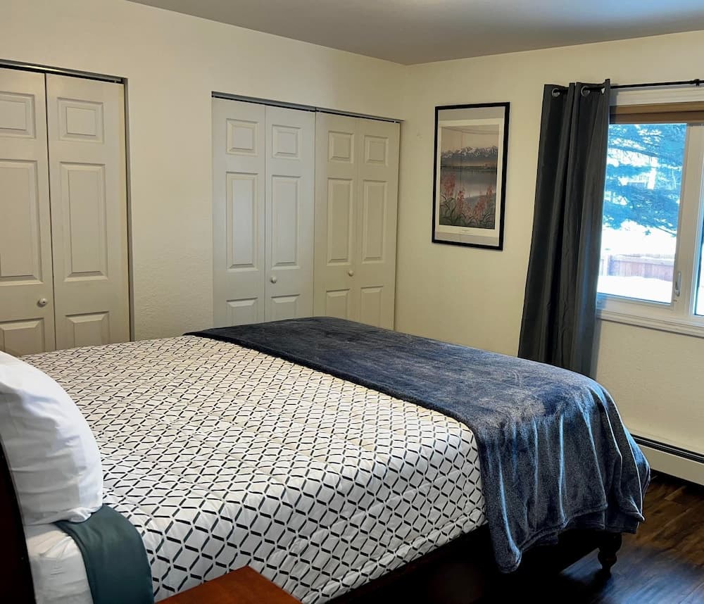 Southside 3bd 2bt apartment