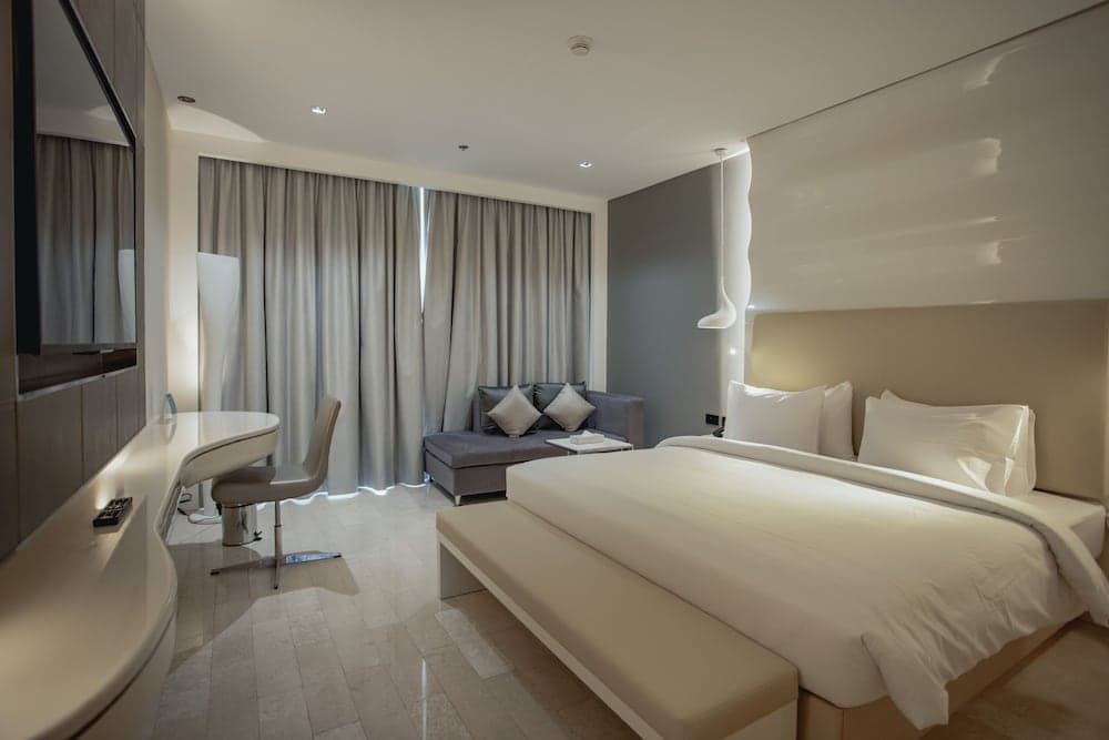 Alberni Jabal Hafeet Hotel