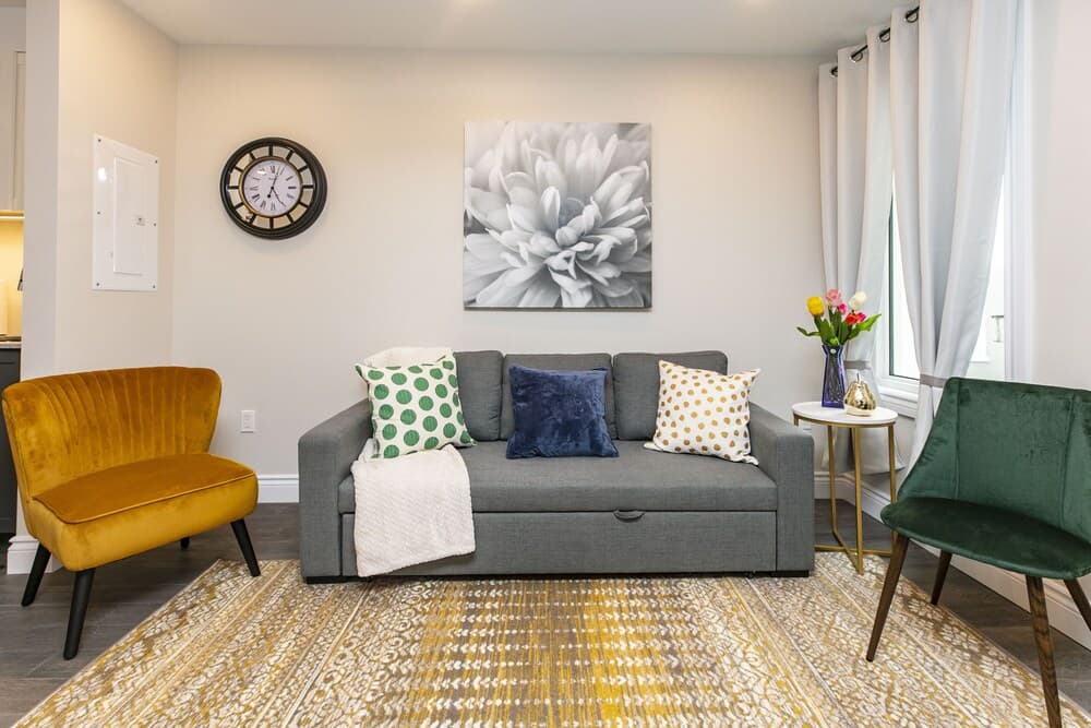 Luxury 1 BR With King Bed - Near Byward Market