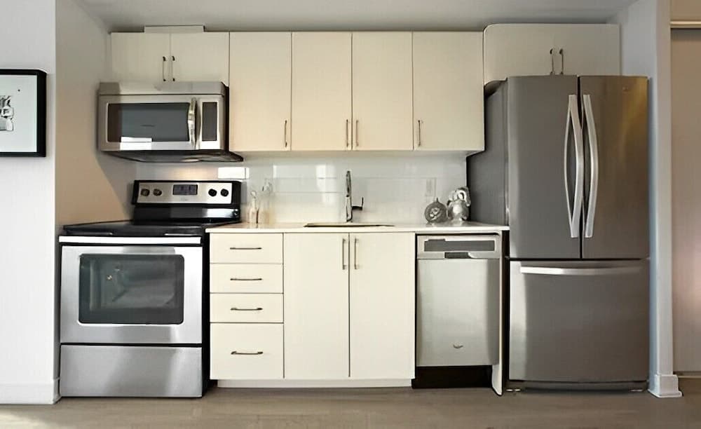 The Montréal's 2 Bedroom Apartment