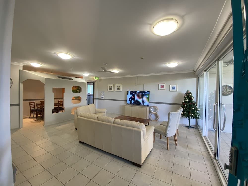 Homely Inn Queen Street