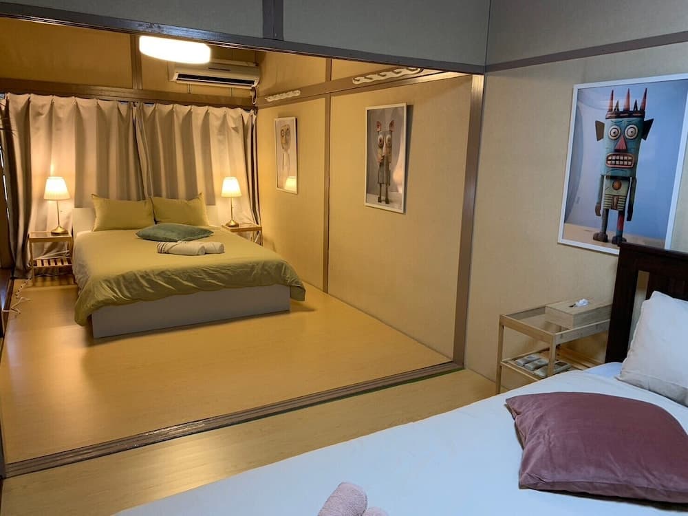 North Shinjuku house