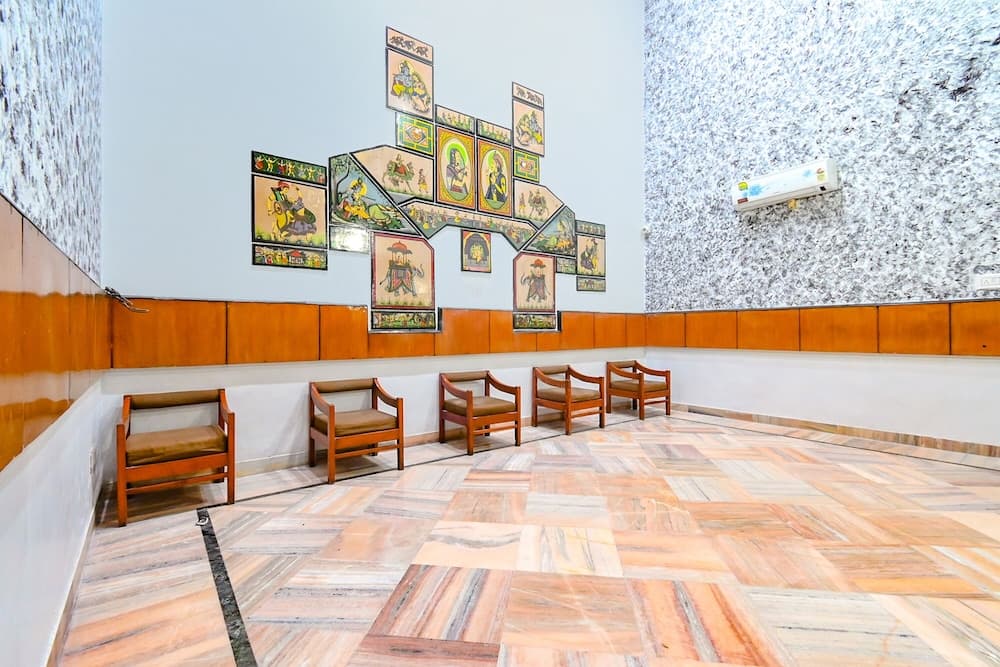 Fabhotel Classic Holiday