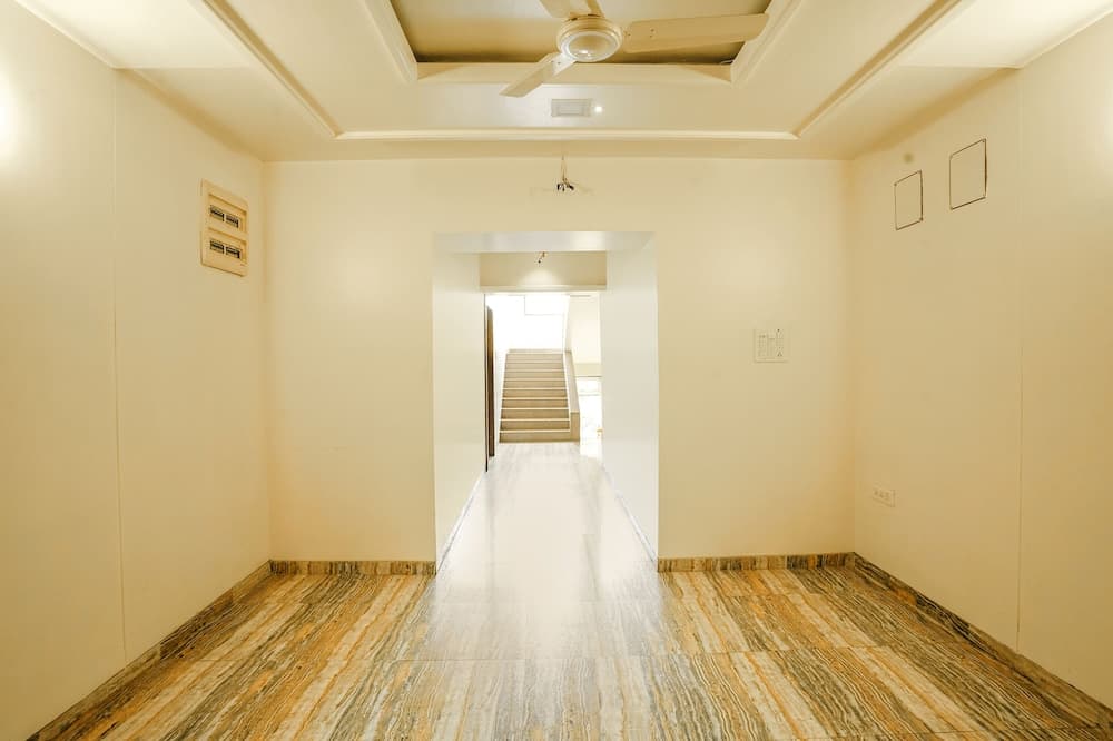 Fabhotel Happy Homely Stay