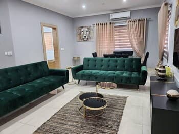 Charming 3-bed House in Tema