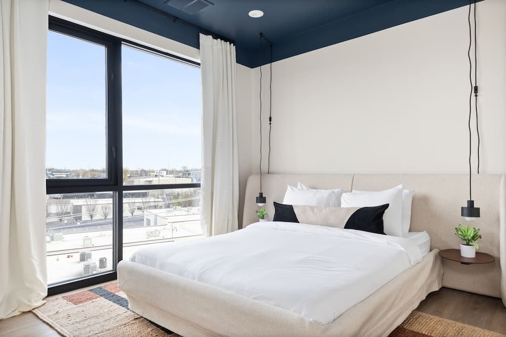 The Eighteen by Mint House