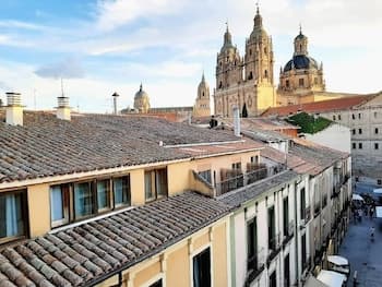 Apartamentos Celestina by gaiarooms