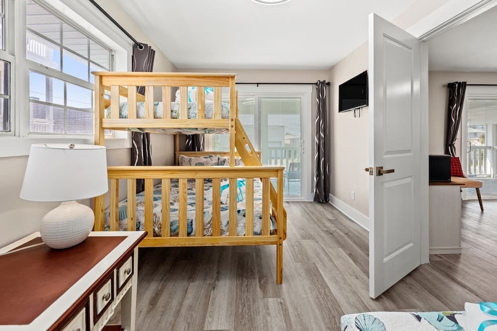 Welcome to Dolphin Fun B, Brand NEW Duplex Walk to the Beach