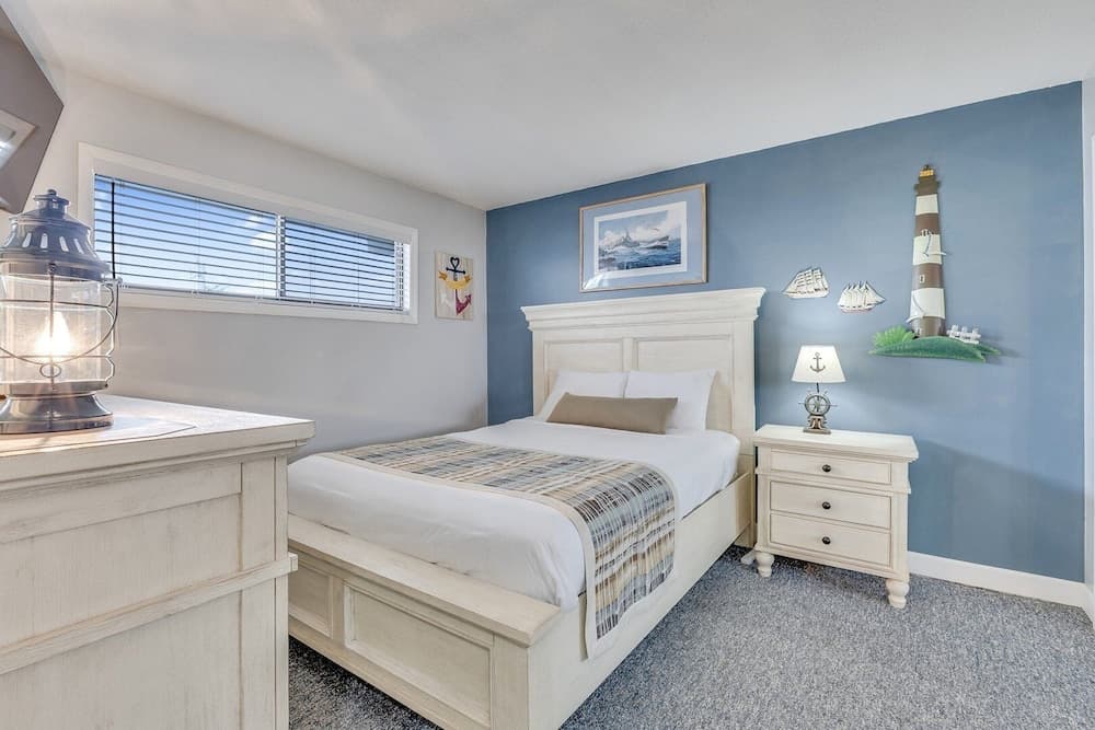 0312 Captains Quarters by Atlantic Towers