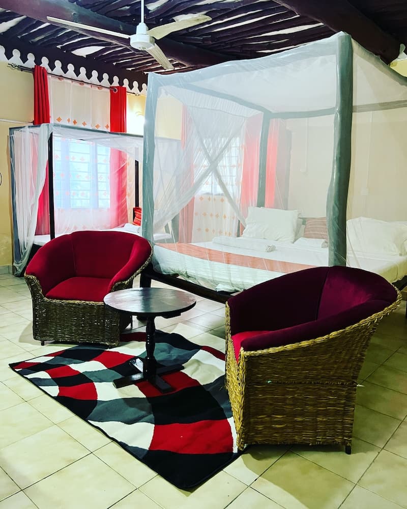 Kivuli Vilas Diani-5bedrooms