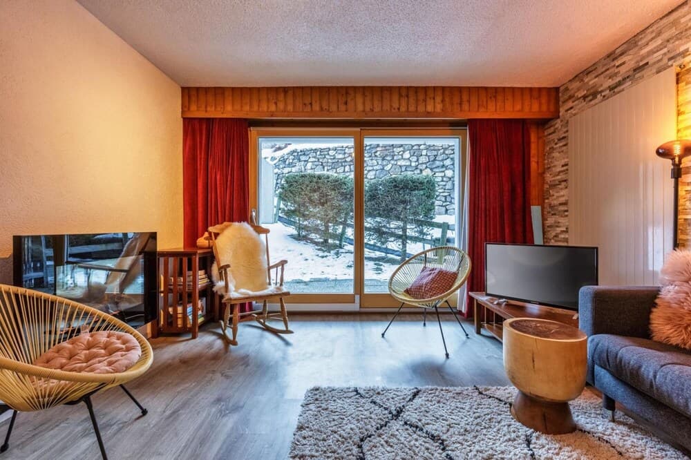 Nevada 404 - Centrally Located 6 pax Apartment Garage