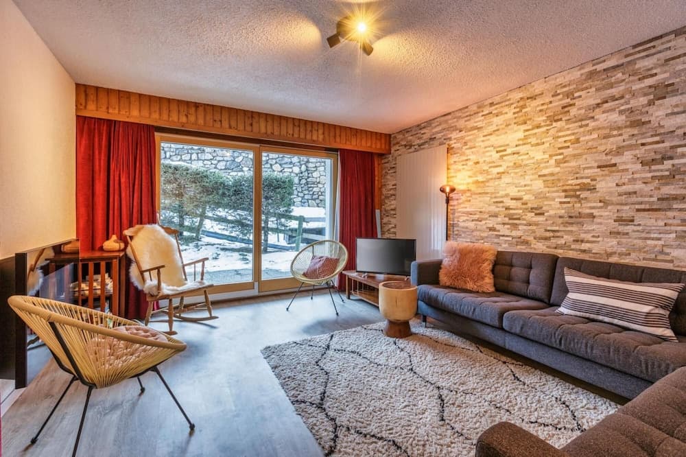 Nevada 404 - Centrally Located 6 pax Apartment Garage