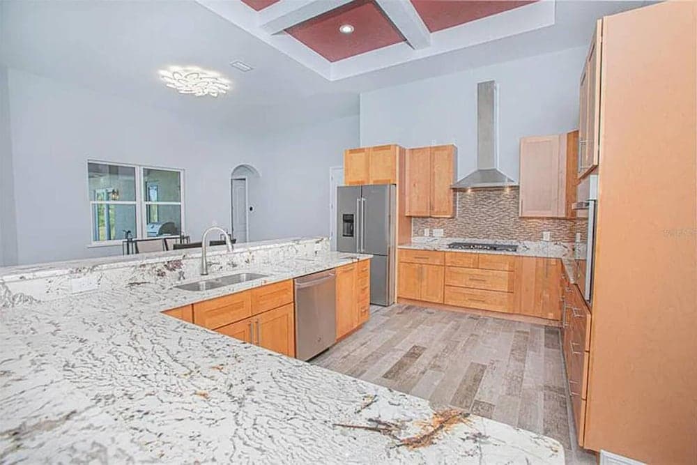 Stunning Luxury Mediterranean-style Private Oasis!