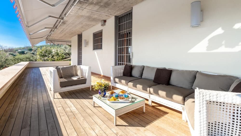 Villa Degli Ulivi 8 Emma Villas