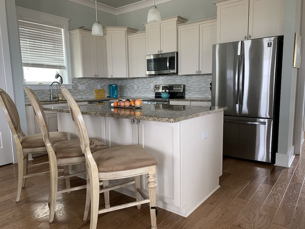 Sunset View 4 Bedroom Home by Redawning