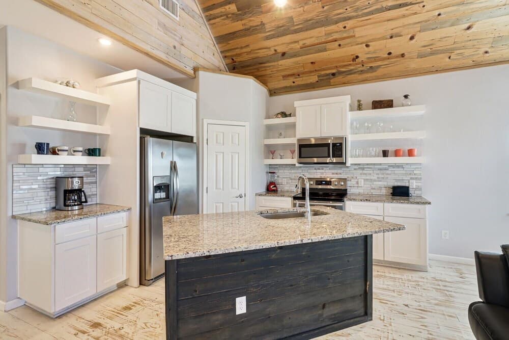 Blue Heron Lv121 2 Bedroom Home by Redawning