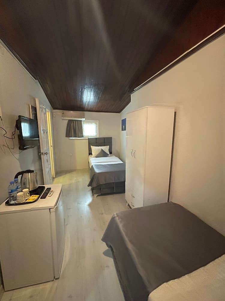 oldmile palace hotel