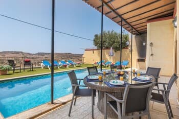 Ta Rozarja Maisonette With Private Pool