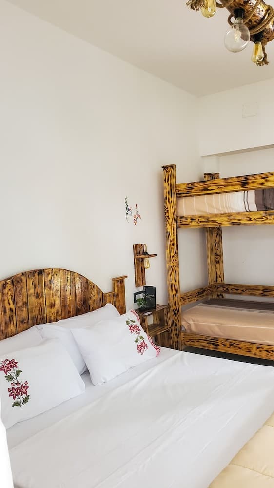 Clockwise Gjirokaster