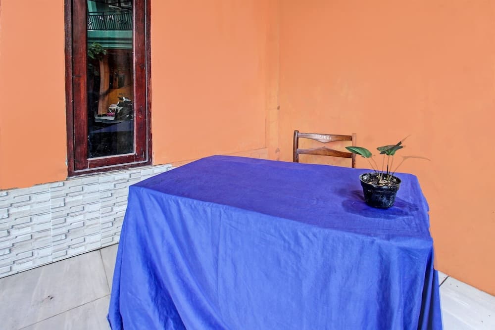 Hotel O Homestay Bang HajiNearLapangan Penujak ( Inen Gonggang)