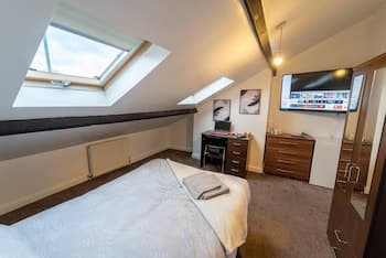 Cosy Room Walking Distance to the City