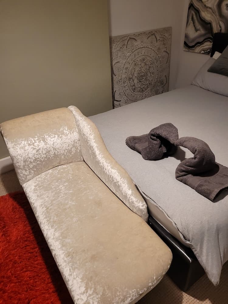 Beautiful Parkview Apartment in Seaside Eastbourne