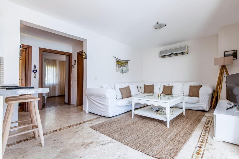 Luxury Villa With Shared Pool in Bodrum Ortakent