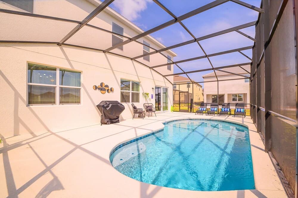 8BR Home w Pool Theater BBQ Games Room