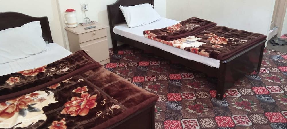 New Gojal Hotel And Restaurant