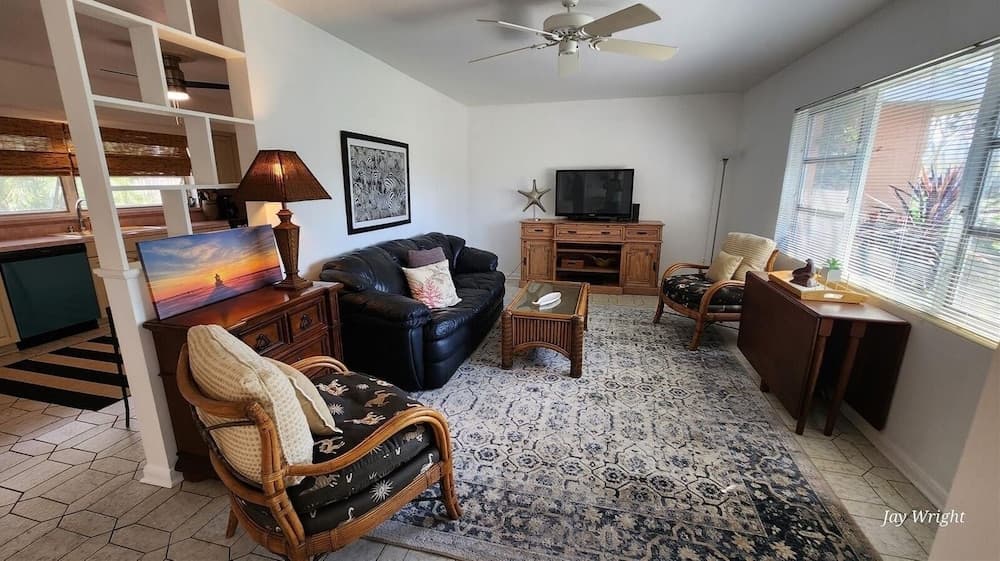 Mermaid Castle - Monthly Beach Rental 3 Bedroom Home