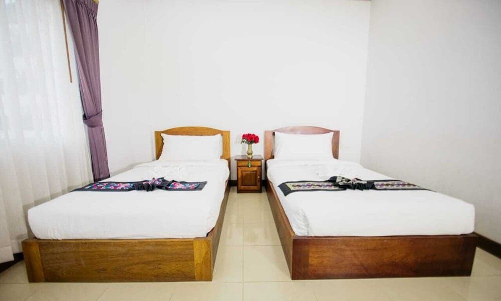 Sisombat Plaza Hotel